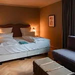 Mimosa Hotel