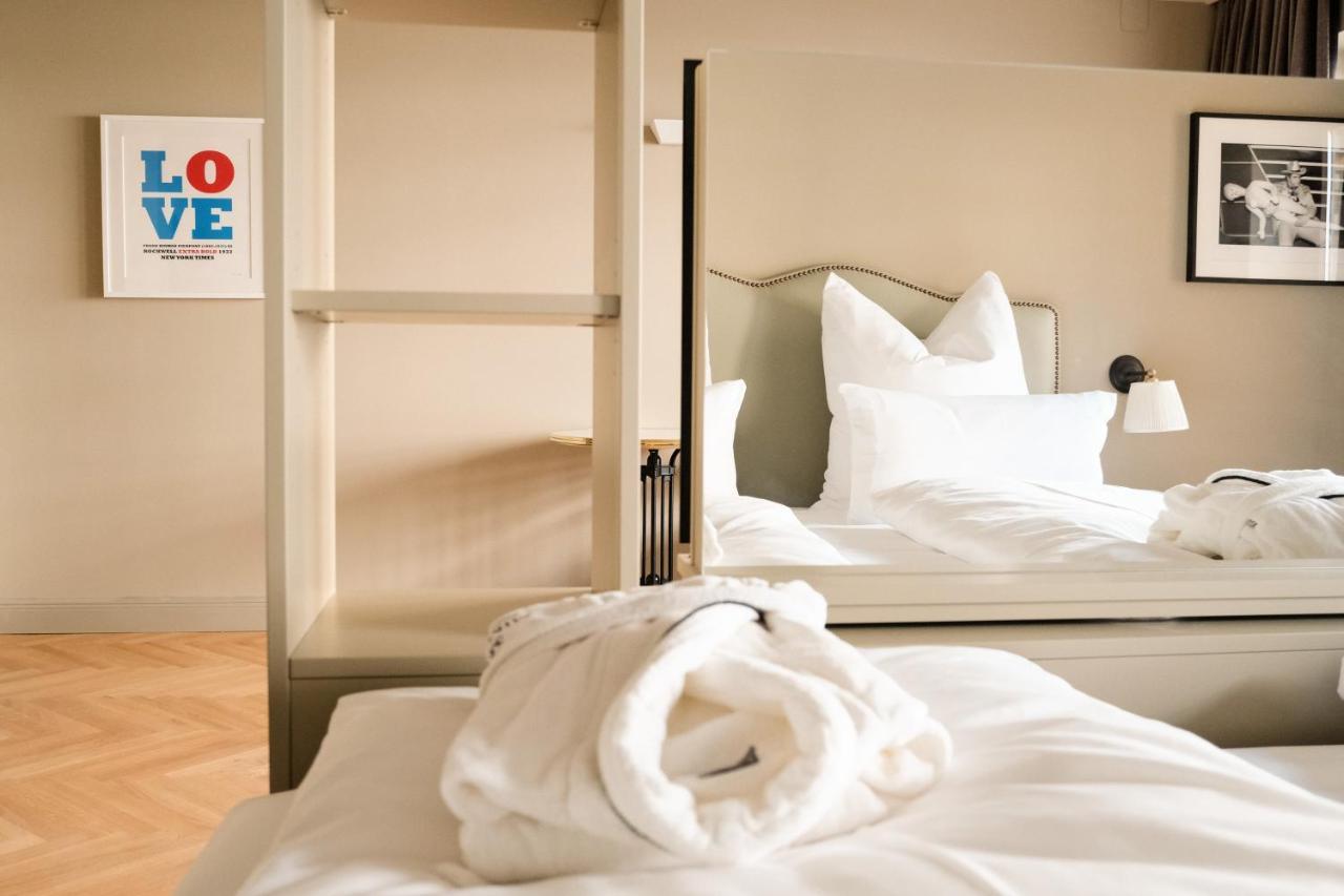 Mimosa Hotel